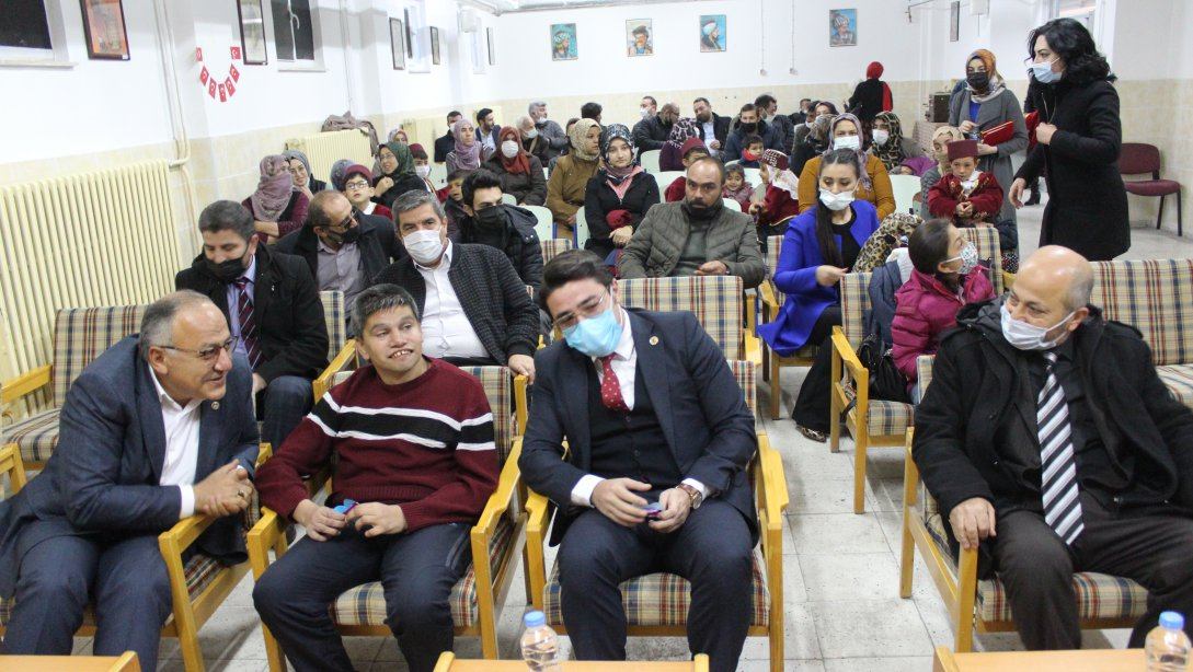Derinkuyu Şehit Selçuk Karabakla Ortaokulu'nda 3 Aralık Uluslararası Engelliler Günü Etkinlikleri Düzenlendi